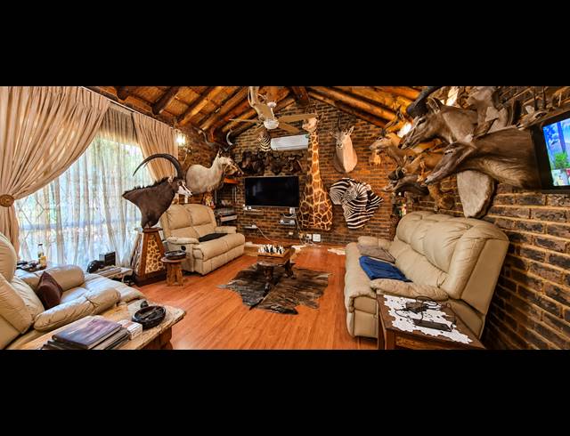 4 BEDROOM HOUSE FOR SALE IN RYNFIELD